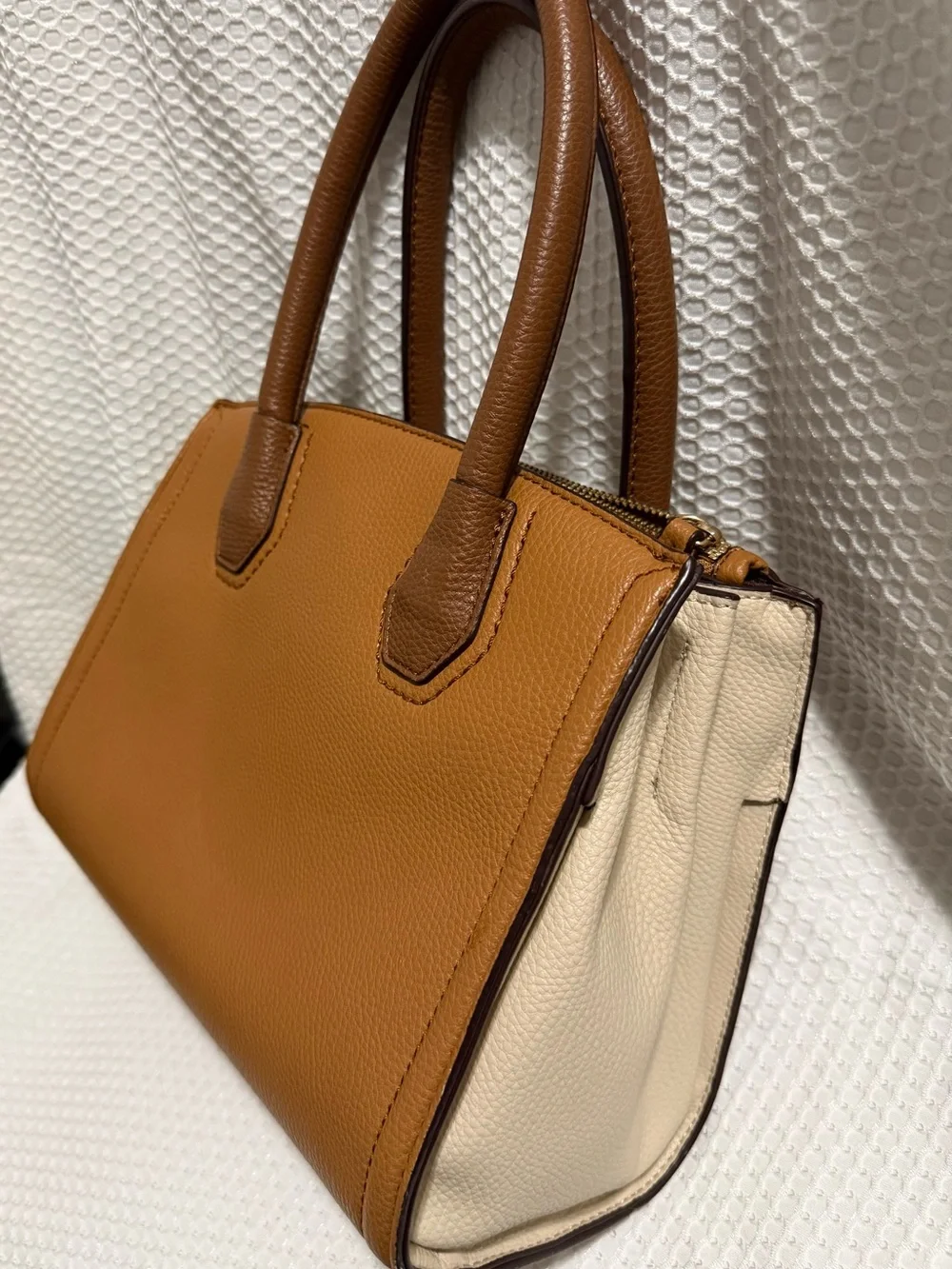 Aldo Caramel Tan Pebbled Shoulder Bag - Picture 3 of 5
